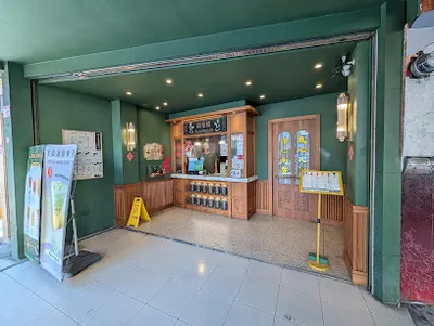 鶴茶樓-鶴頂紅茶商店(中壢中山店) 店面照