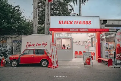 紅茶巴士 Black Tea Bus - 西屯黎明站 店面照
